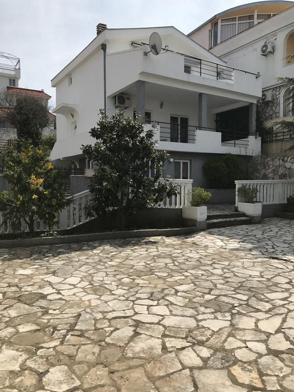 Villa Diana يوتجيها المظهر الخارجي الصورة